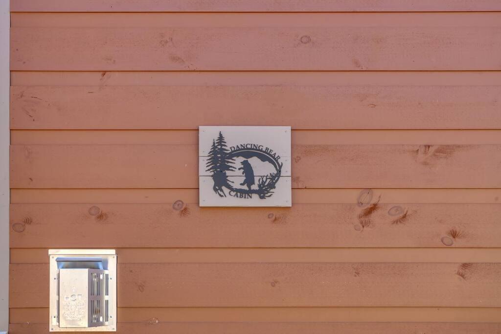 Dancing Bear Cabin- Relax & Enjoy! Sevierville Exterior photo