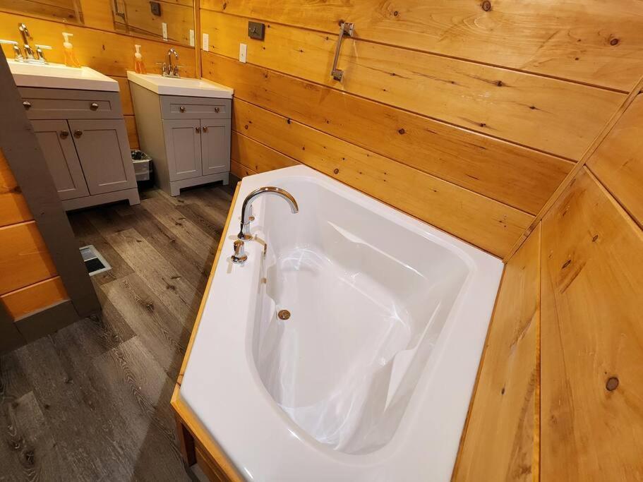 Dancing Bear Cabin- Relax & Enjoy! Sevierville Exterior photo