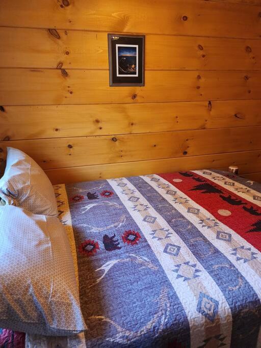 Dancing Bear Cabin- Relax & Enjoy! Sevierville Exterior photo