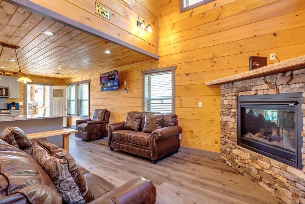 Dancing Bear Cabin- Relax & Enjoy! Sevierville Exterior photo