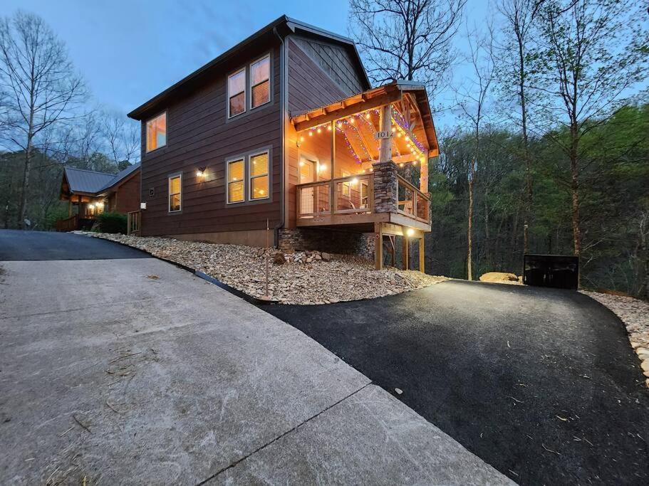 Dancing Bear Cabin- Relax & Enjoy! Sevierville Exterior photo