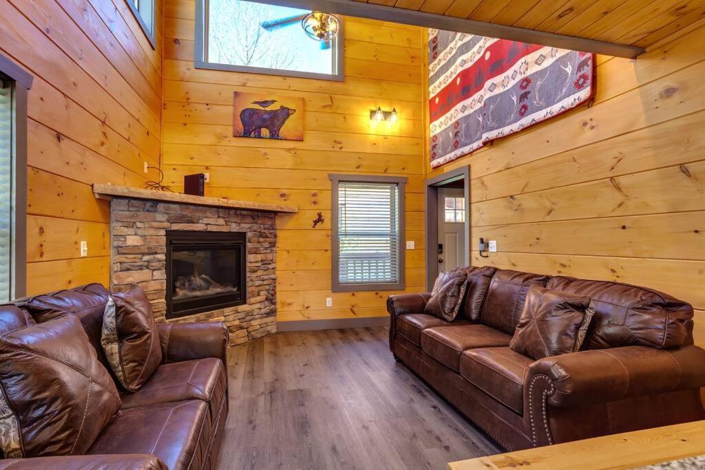 Dancing Bear Cabin- Relax & Enjoy! Sevierville Exterior photo